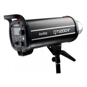 FLASH P/ STUDIO DE ALTA VELOCIDADE QT1200- CAPAC. 1200W - 110V OU 220V